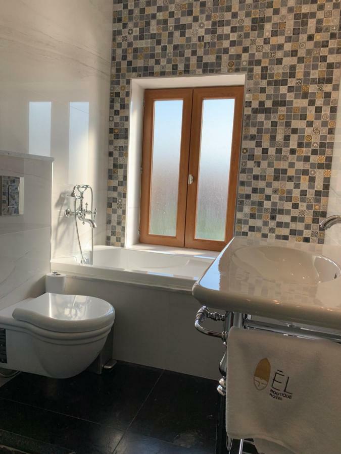 El Boutique Hotel Тир Экстерьер фото