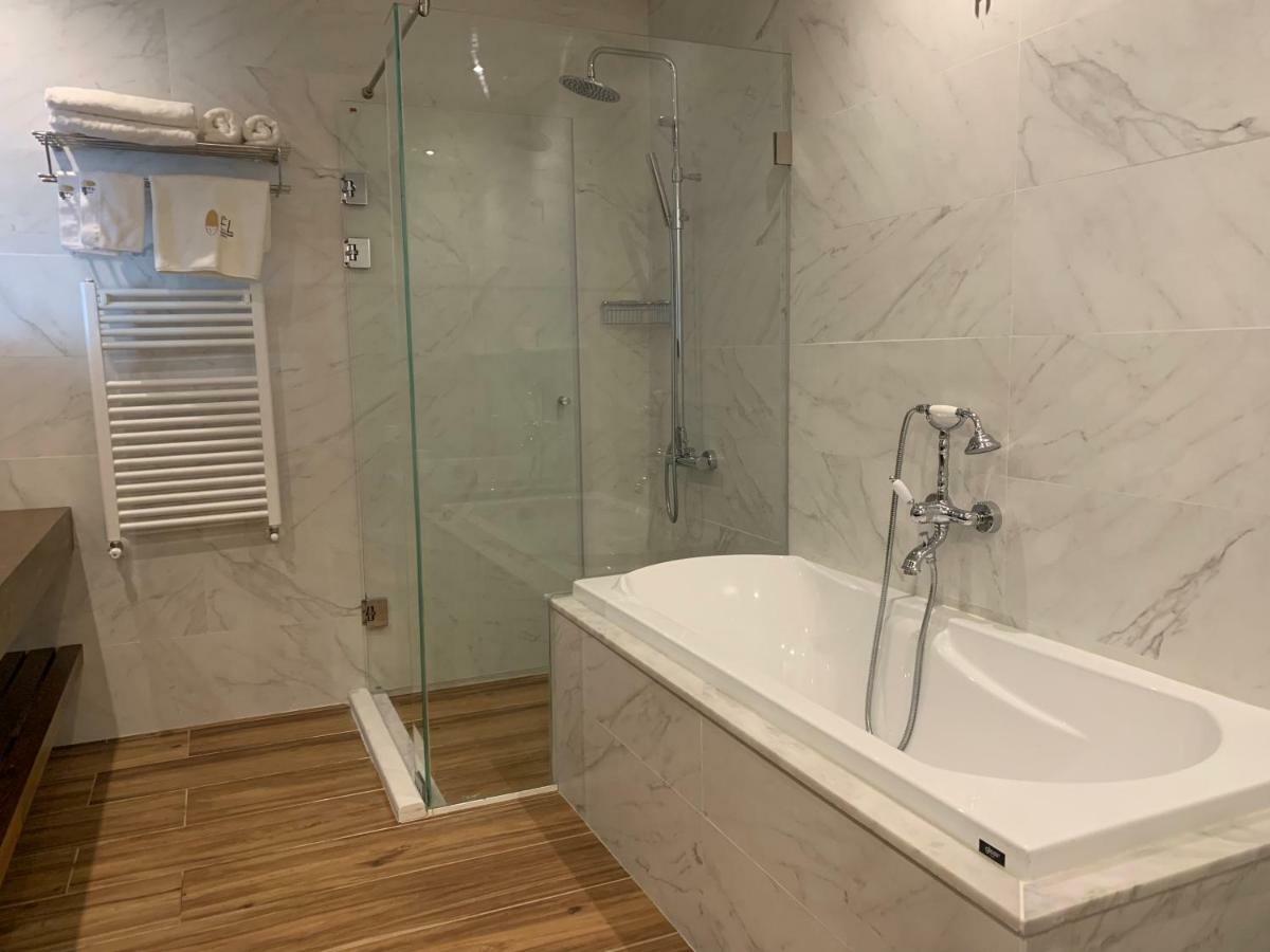 El Boutique Hotel Тир Экстерьер фото